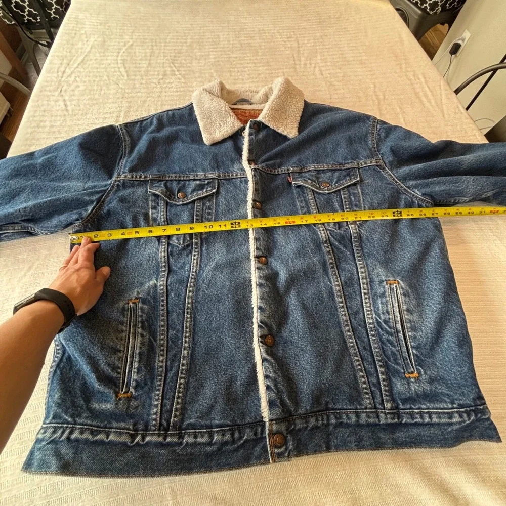 Vintage 90's Levis Sherpa Lined Trucker Jacket Blue Denim Made in USA XL